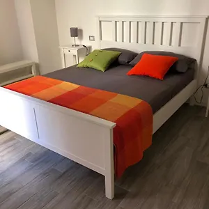 Am's Apartment